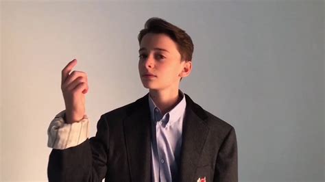 Watch Noah Schnapp wearing head